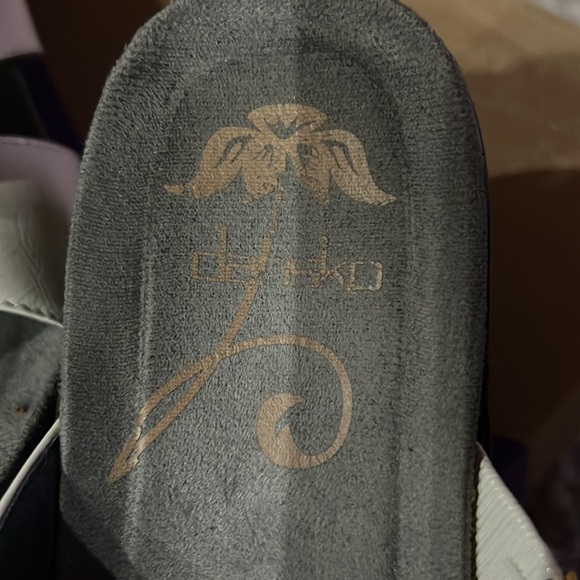 Dansko Dahlia Patent - Picture 4 of 6